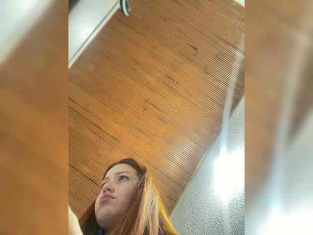 Pamela-Velvet webcam