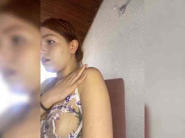 Pamela-Velvet webcam