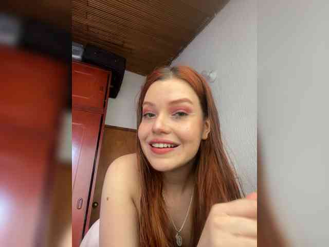 Pamela-Velvet webcam