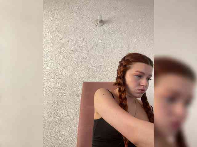 Pamela-Velvet webcam