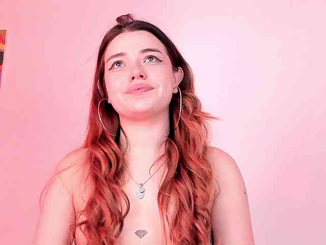 Pamela-Velvet webcam