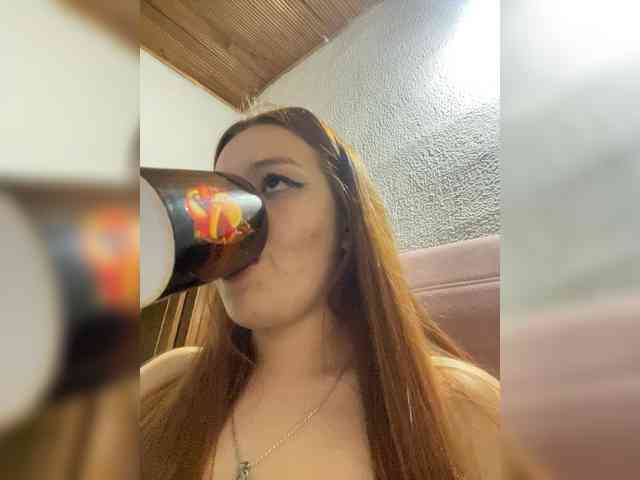 Pamela-Velvet Pamela-Velvet