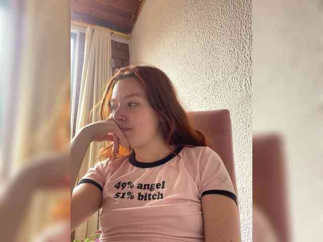 Pamela-Velvet webcam