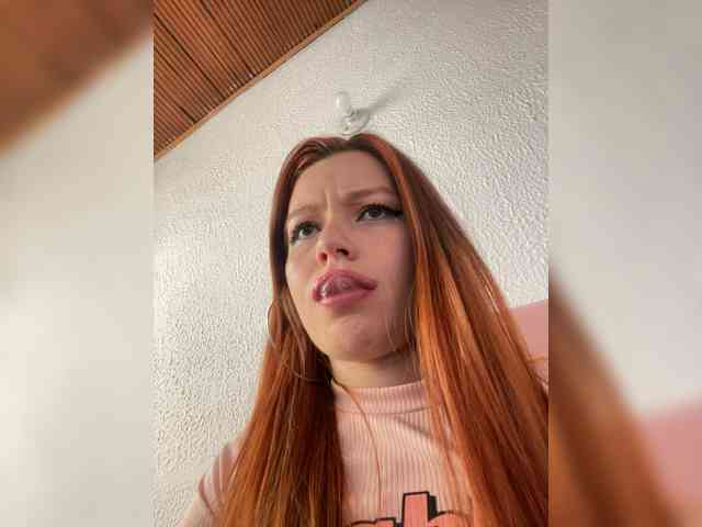 Pamela-Velvet webcam