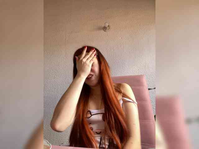 Pamela-Velvet webcam