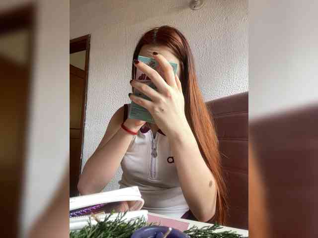 Pamela-Velvet webcam