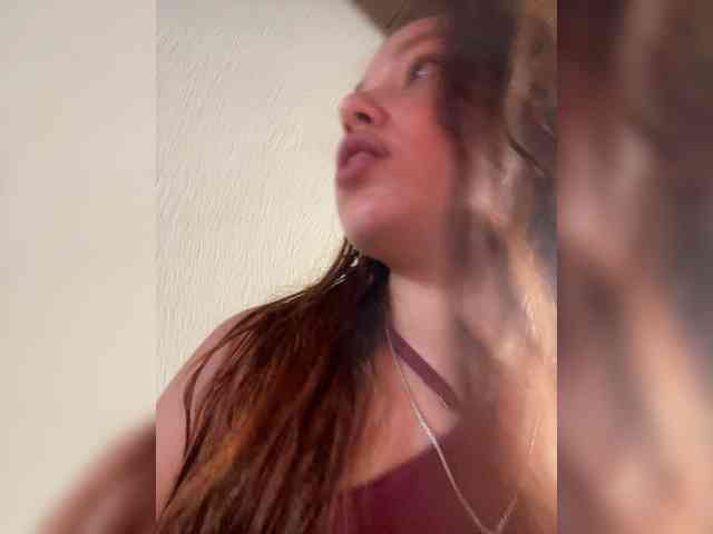 Pamela-Velvet webcam