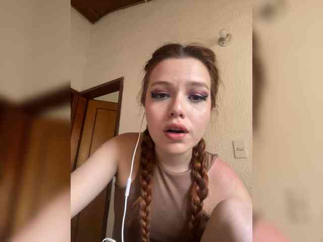 Pamela-Velvet Pamela-Velvet