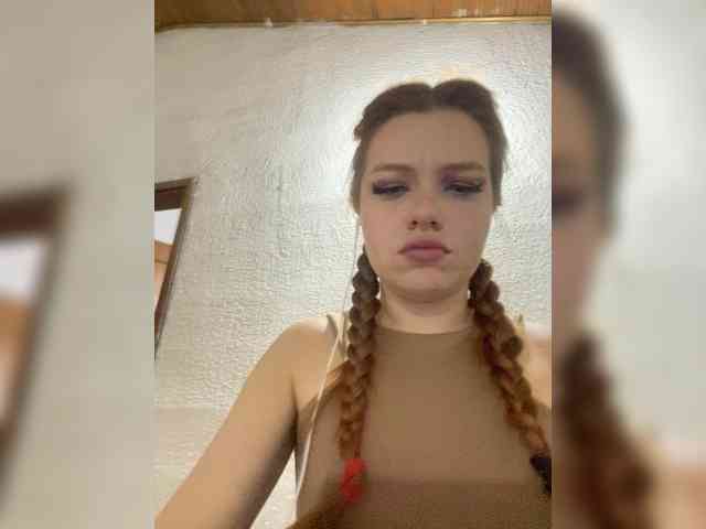 Pamela-Velvet Pamela-Velvet