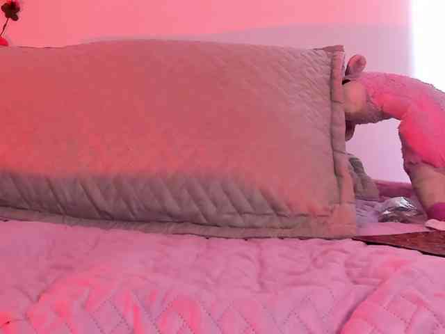 Pamela-Velvet webcam