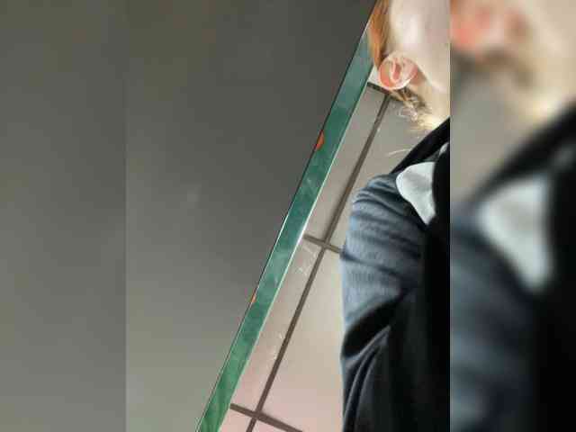 Pamela-Velvet webcam