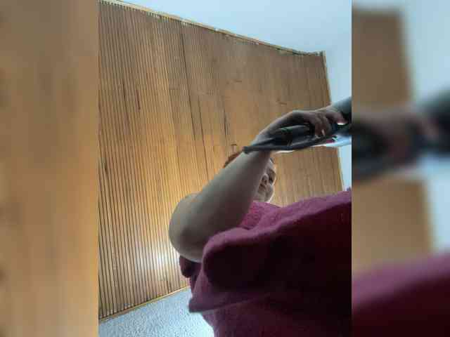 Pamela-Velvet webcam