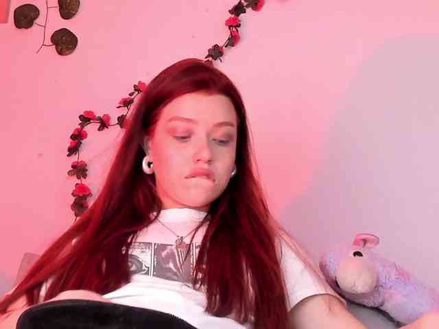 Pamela-Velvet Pamela-Velvet