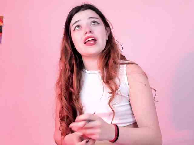 Pamela-Velvet bongacams