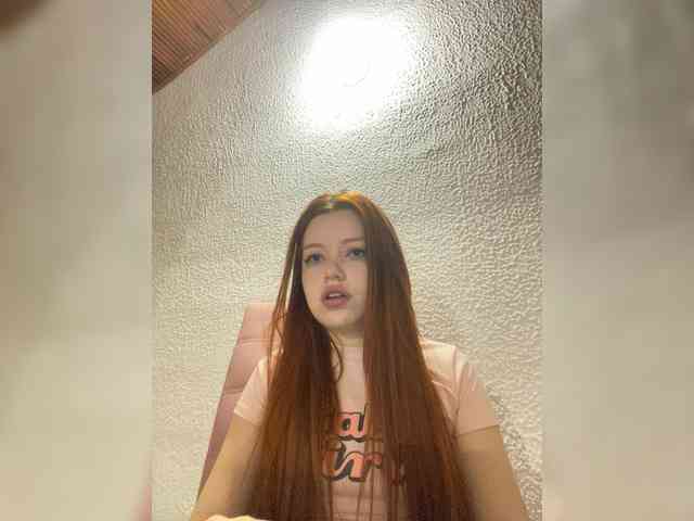 Pamela-Velvet webcam