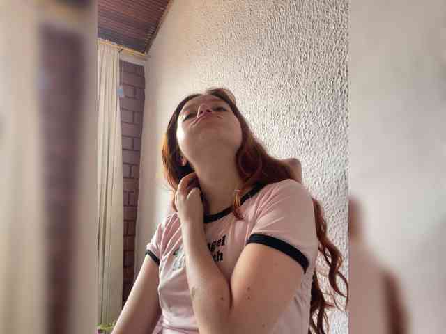 Pamela-Velvet webcam