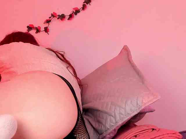 Pamela-Velvet Pamela-Velvet