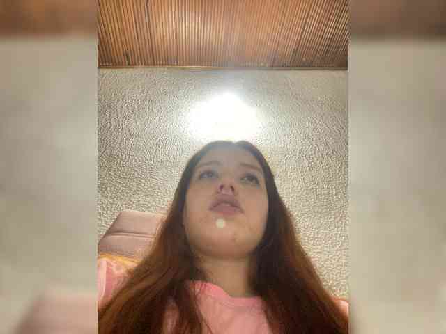 Pamela-Velvet webcam