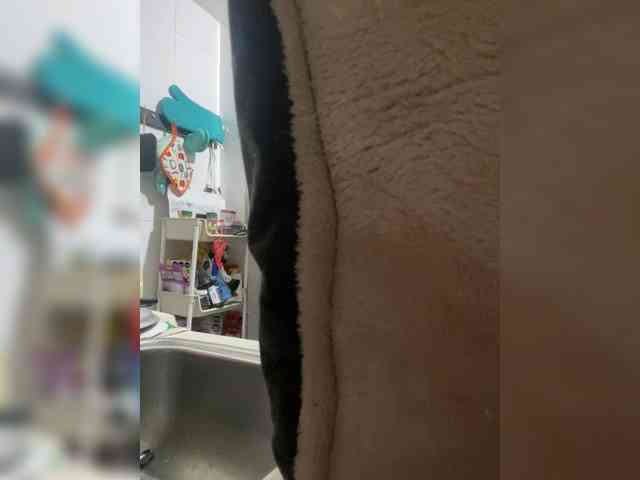 Pamela-Velvet webcam