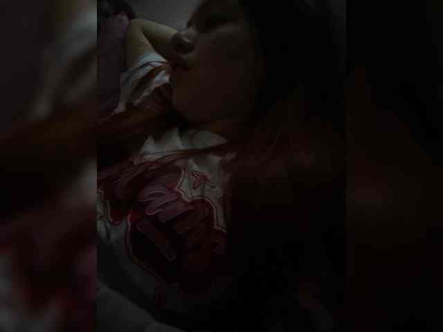 Pamela-Velvet webcam