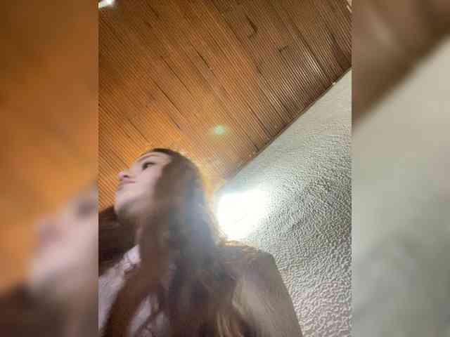 Pamela-Velvet webcam