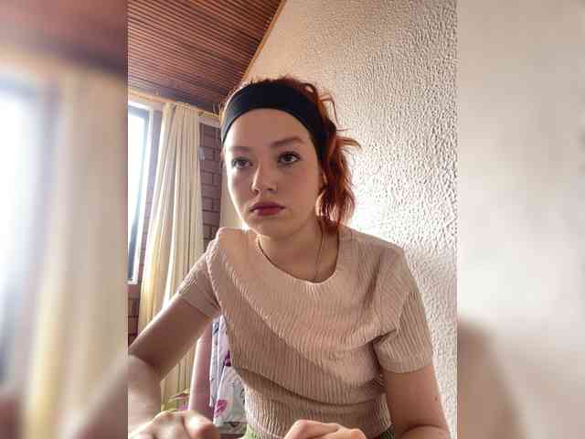 Pamela-Velvet webcam