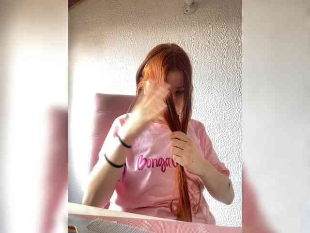 Pamela-Velvet webcam