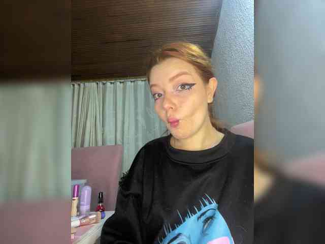 Pamela-Velvet webcam