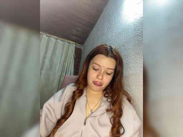 Pamela-Velvet webcam