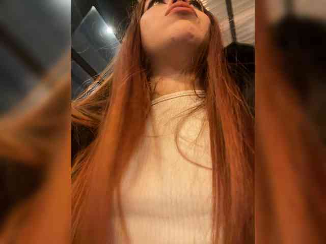 Pamela-Velvet webcam