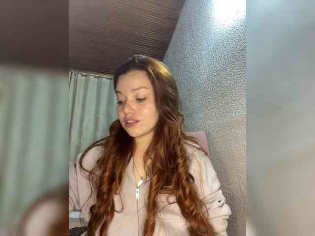 Pamela-Velvet webcam