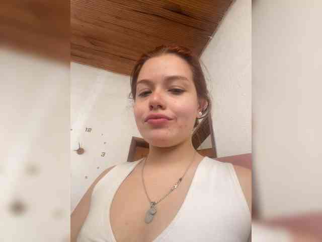 Pamela-Velvet webcam