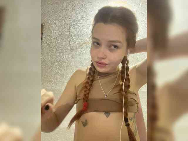 Pamela-Velvet Pamela-Velvet