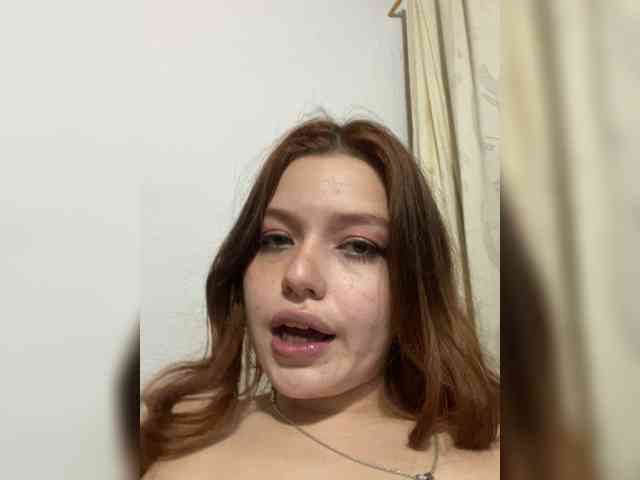 Pamela-Velvet webcam