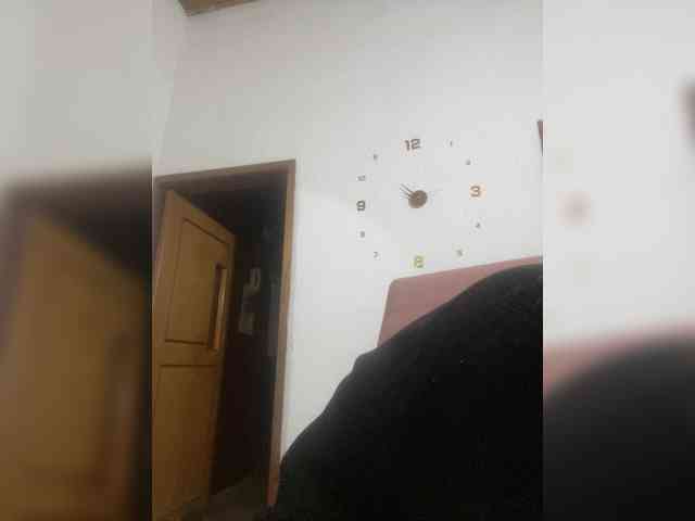 Pamela-Velvet webcam