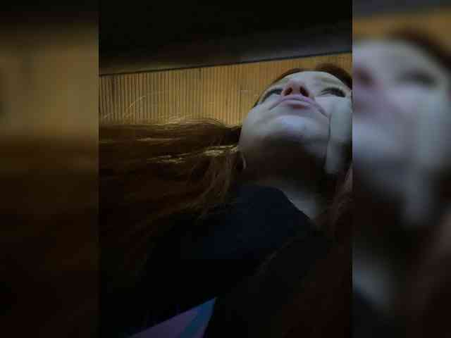 Pamela-Velvet webcam