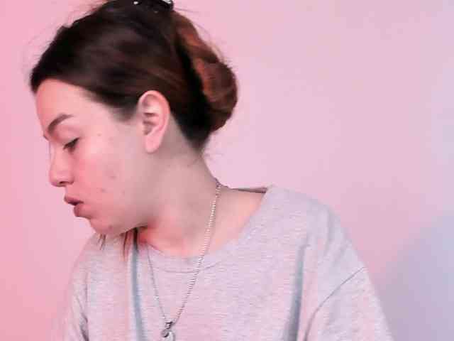 Pamela-Velvet webcam