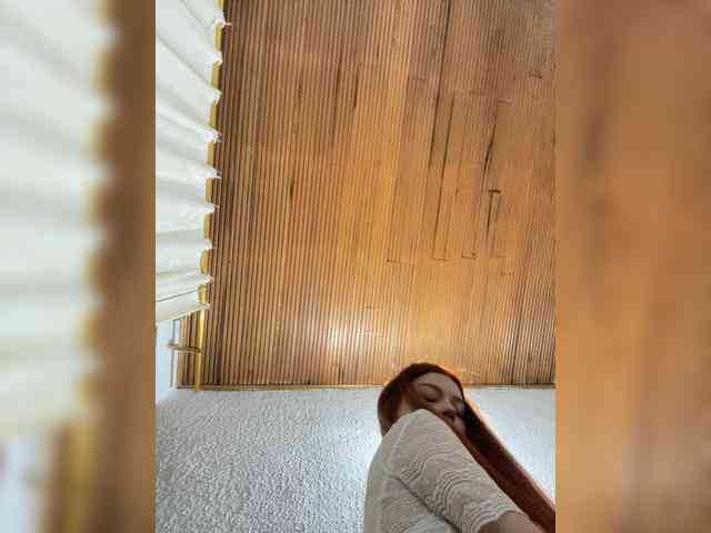 Pamela-Velvet Pamela-Velvet