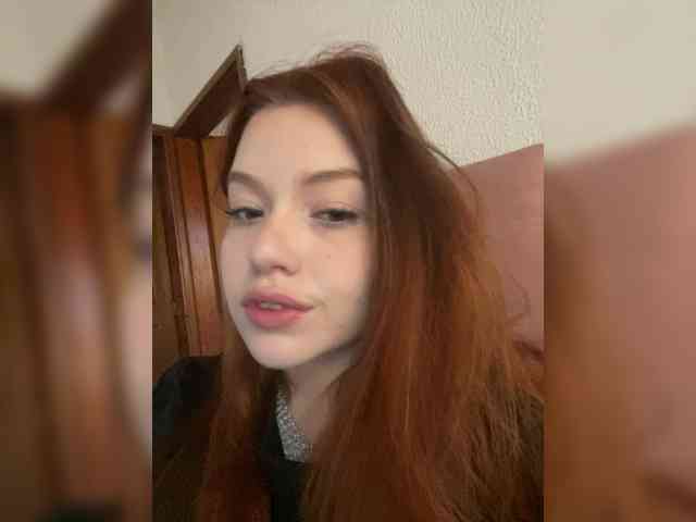 Pamela-Velvet webcam