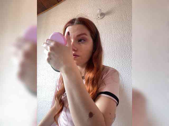 Pamela-Velvet webcam