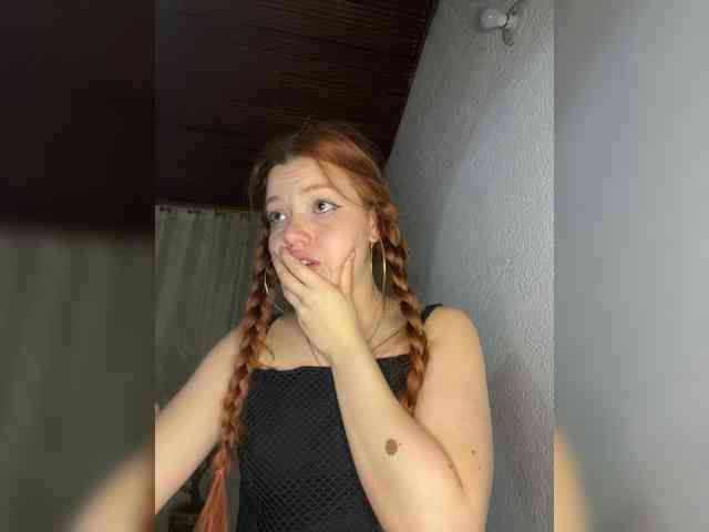 Pamela-Velvet webcam