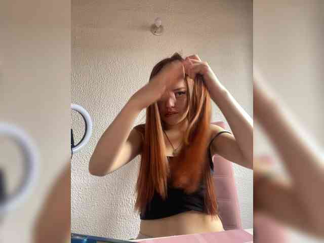 Pamela-Velvet webcam