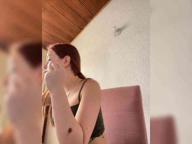 Pamela-Velvet webcam