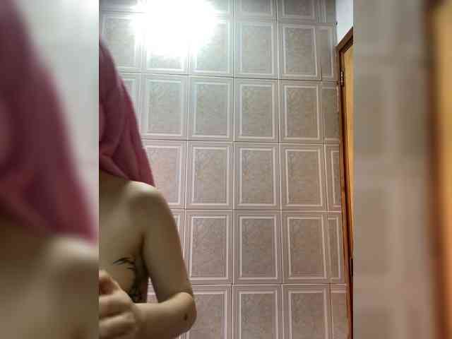 Pamela-Velvet webcam