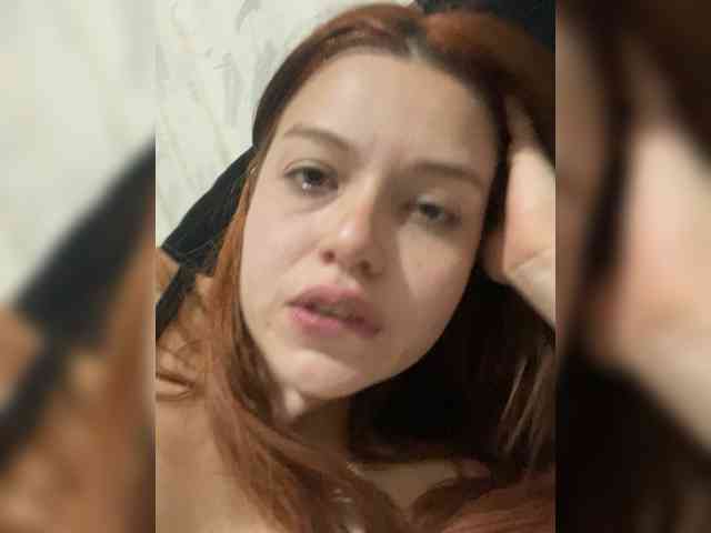 Pamela-Velvet webcam