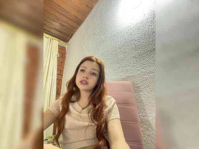 Pamela-Velvet webcam