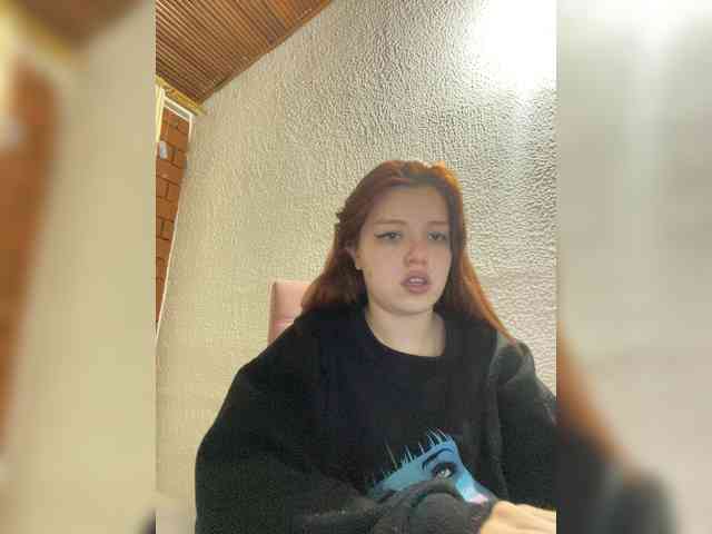 Pamela-Velvet webcam