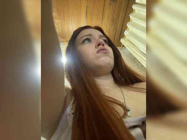 Pamela-Velvet webcam