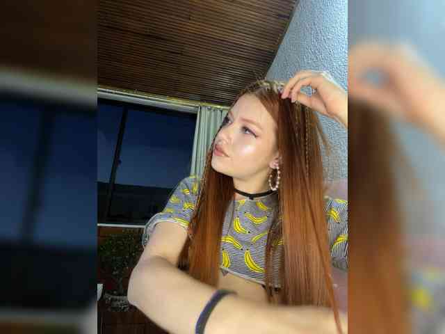 Pamela-Velvet webcam