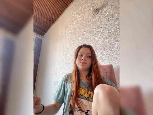 Pamela-Velvet webcam